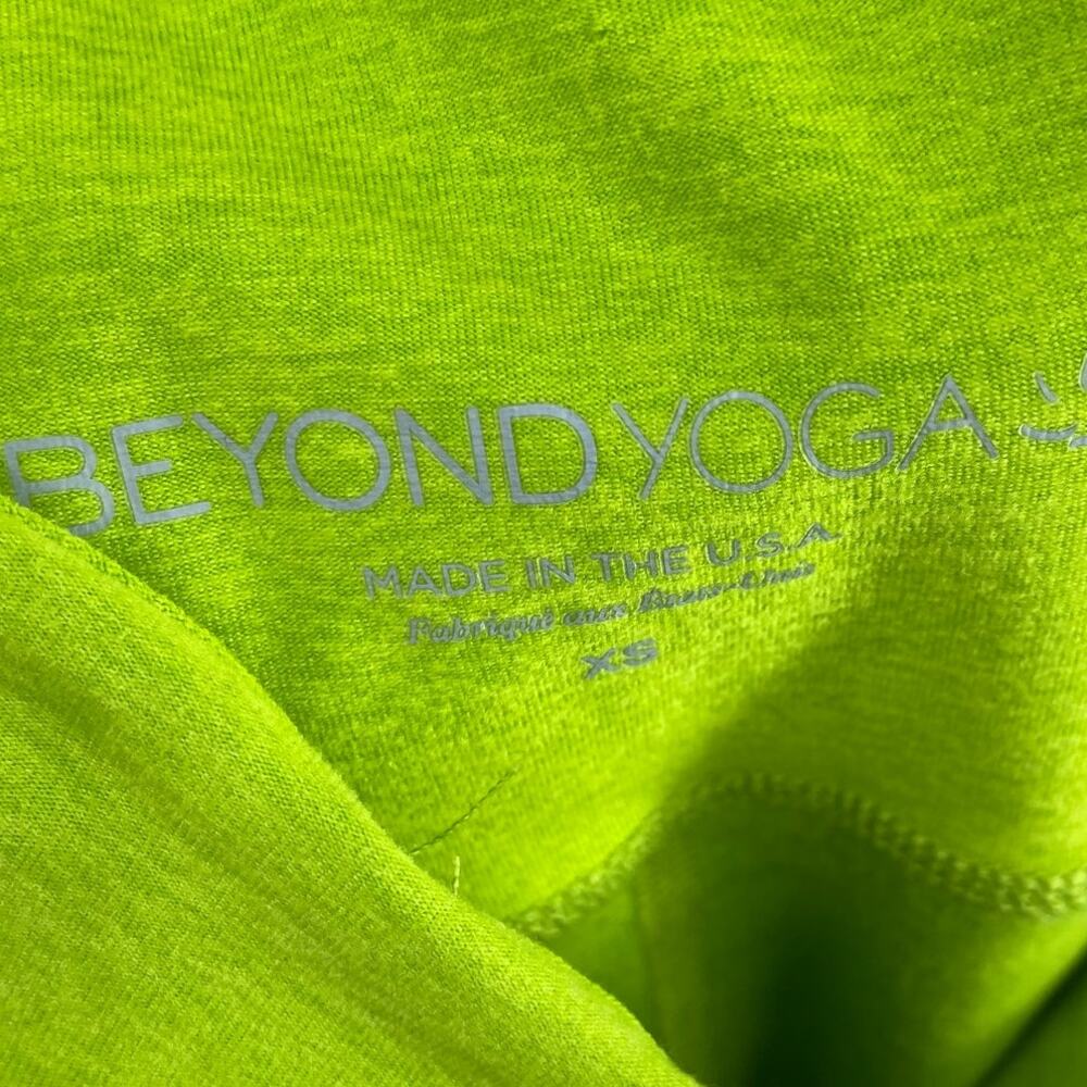 Beyond Yoga Keep Pace Biker Shorts Space Dye High Waisted Matcha Lime Green XS - Picture 5 of 5